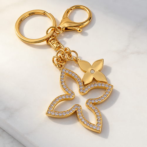 چارم و جاسوئیچی مدل لویی ویتان طلایی 💎✨