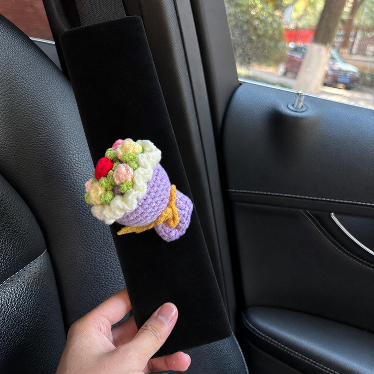 کاور کمربند ماشین دستهگل بافتنی؛ کیوت، خاص و ناز 💐🎀🚘
