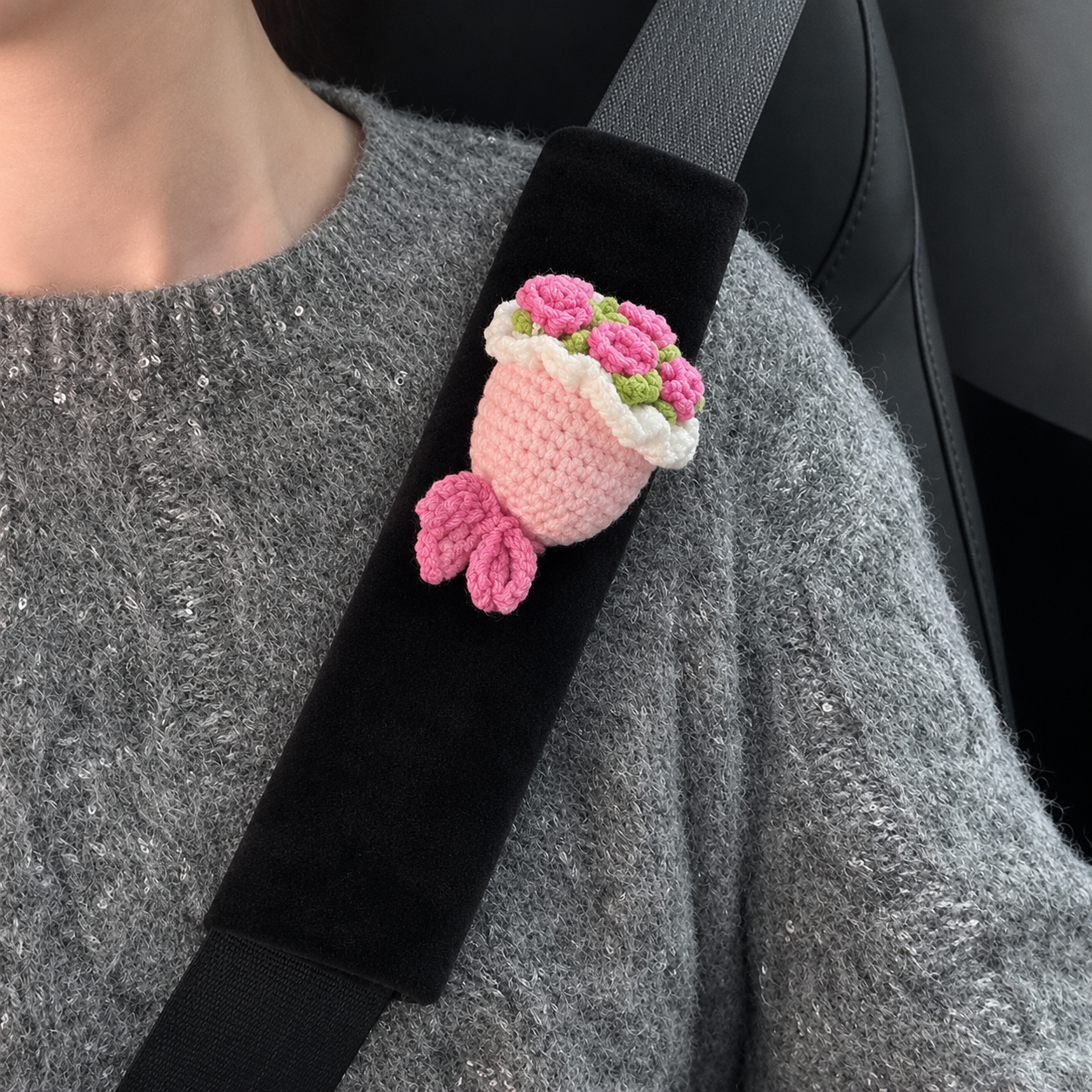 کاور کمربند ماشین دسته‌گل بافتنی؛ کیوت، خاص و ناز 💐🎀🚘